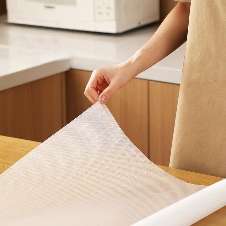 FaSoLa Antibacterial Cabinet Liner - Checkered Pattern, Transparent