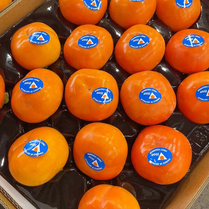 Blue Label Premium Firm Persimmons (Size 18) - 2 Pieces