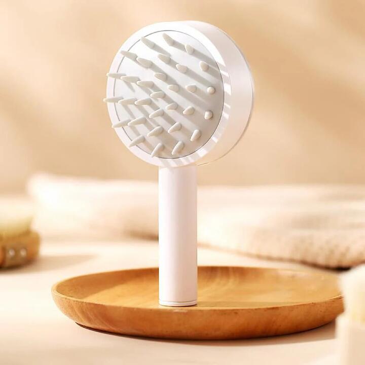 FaSoLa Long Handle Shampoo Brush - White