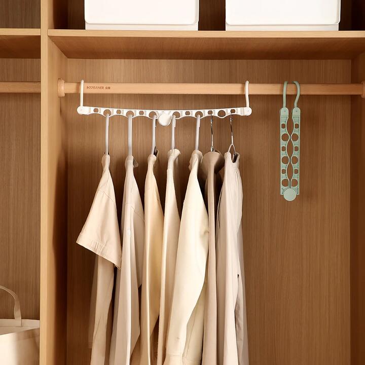 FaSoLa Foldable Clothes Hanger - White