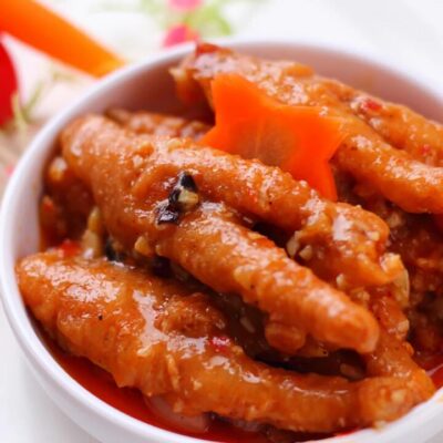 XiYue Frozen Chilli Bean Chicken Feet - 380g
