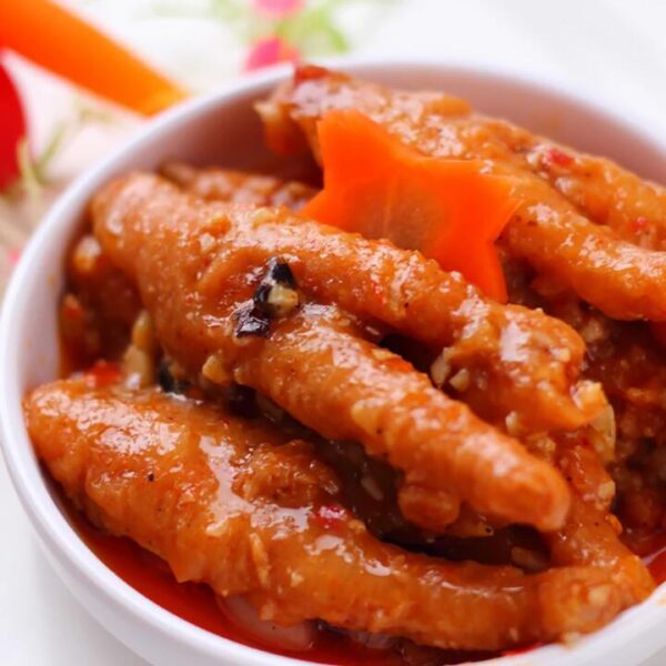 XiYue Frozen Chilli Bean Chicken Feet - 380g