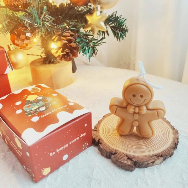 Ulife Christmas Candle Smiling Gingerbread Man 6.7*8*2.5cm