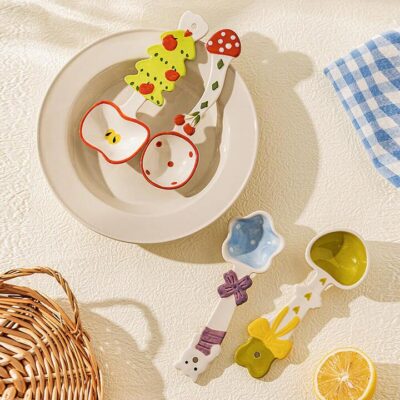 Modern Sweet Home Cute Ceramic Spoon with Bow and Heart Design