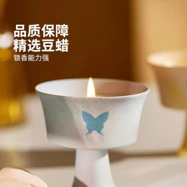 Modern Housewife Handmade Butterfly Scented Candle - Tomato Leaf, 205g