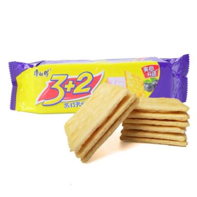 Master Kong 3+2 Soda Biscuits with Blueberry Flavour Filling 125g