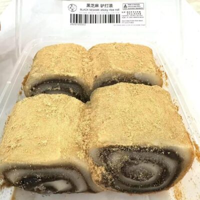 Jufengyuan Black Sesame Sticky Rice Rolls (Lü Da Gun) 300g – Chinese Glutinous Rice Dessert Coated in Soybean Flour