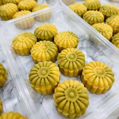Ai Mei Kang Frozen Cooling Mung Bean Cakes – 8 Pieces (200g) - Traditional Chinese Summer Pastry