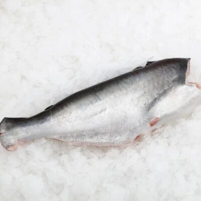 Frozen Headless White Catfish – Whole Fish 800-900g