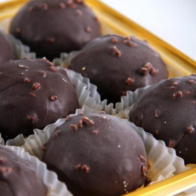 Chocolate Lava Mochi – 6 Pieces, 200 g (Frozen) - Chewy Rice Cake Bites with Molten Chocolate Center