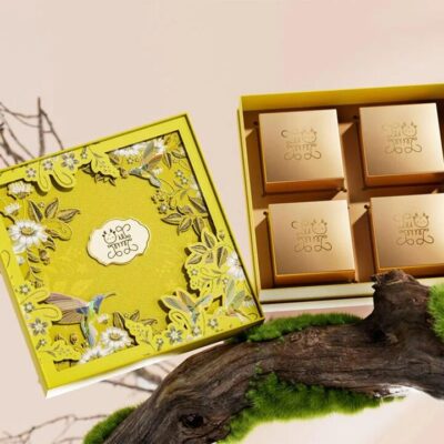 Little Deer Patisserie Low-Sugar Red Bean & Salted Egg Yolk Mooncake Gift Set 1200g – With Gift Bag - Mid-Autumn Festival Gift Box